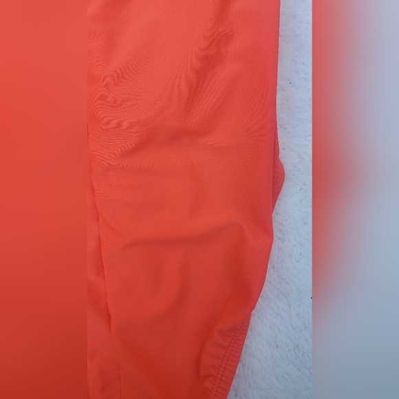 Ellen Tracy Ruffle Halter Rouched One Piece Swimsuit Size 8 - Picture 5 of 7